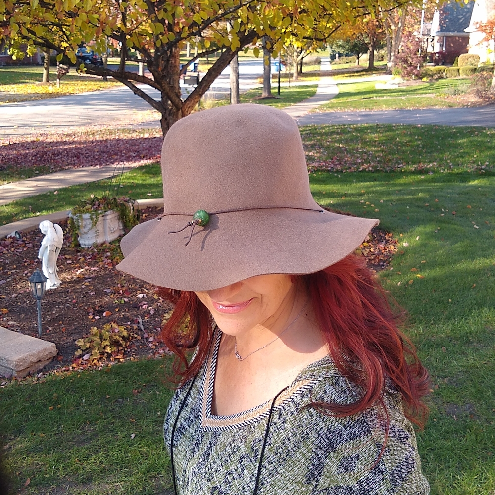 FELT HAT Fun and Floppy